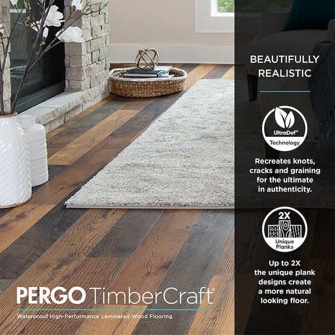 Pergo TimberCraft +WetProtect Dixon Oak Laminate Flooring with Underlayment