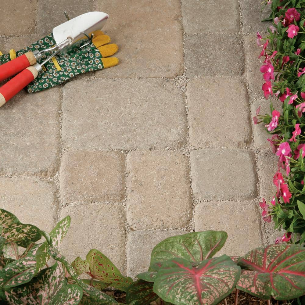 Pavestone 5.5 in. L x 5.5 in. W x 2.36 in. H Desert Blend Concrete Paver Plaza Square Tumbled (480-Pieces/100 sq. ft./Pallet)