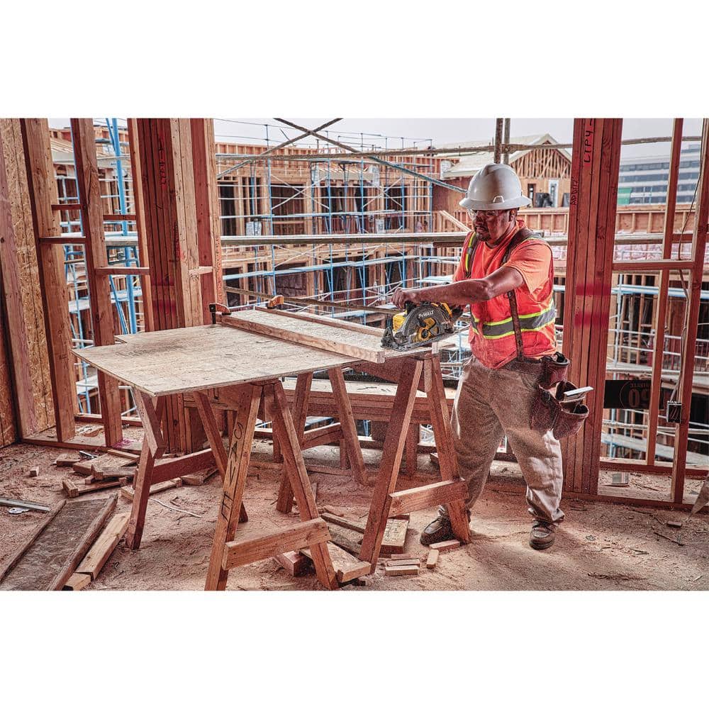 DEWALT FLEXVOLT 60V MAX Lithium-Ion Cordless Brushless 7-1/4 in. Wormdrive Style Circular Saw with FLEXVOLT 9.0Ah Battery Pack