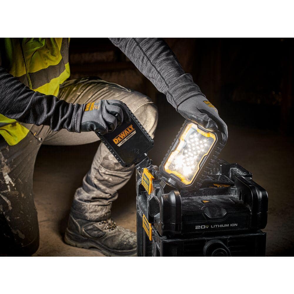 DEWALT Tough System 2.0 Flex Volt 20V/60V Lithium-Ion Cordless/Corded 4000 Lumen LED Adjustable Panel Work Light 8Ah Battery