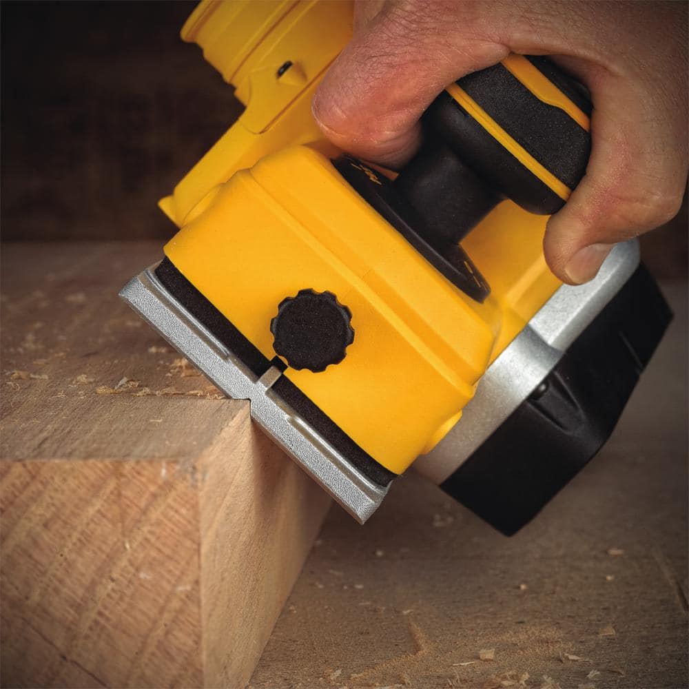 DEWALT 20V Lithium-Ion Cordless 3-Tool Combo Kit and 3-1/4 in. Planer with Flexvolt 9 Ah and 20-Volt 6 Ah Batteries and Charger