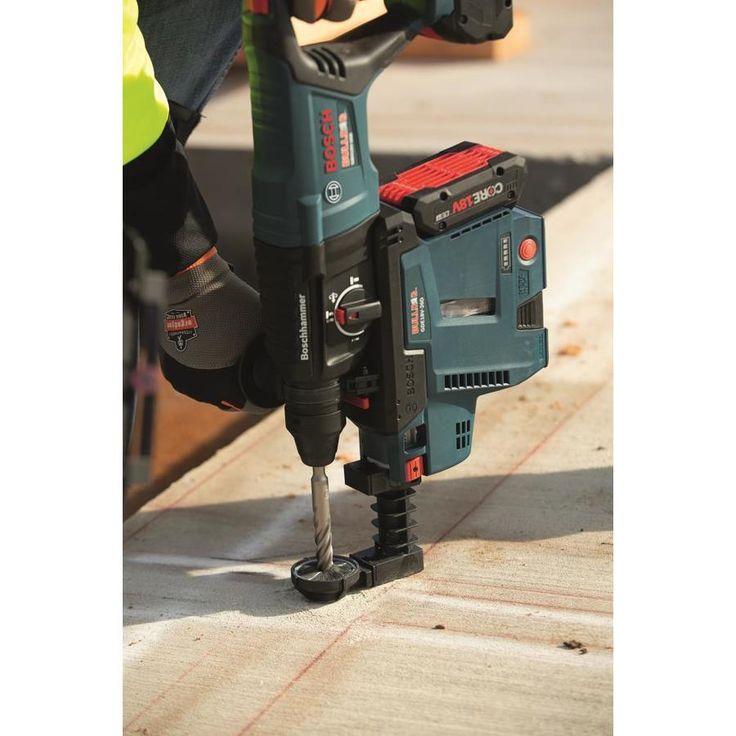 Bosch Bulldog Tough 4-Cutter 6-in Alloy Steel Masonry Drill Bit for SDS-Plus Drill