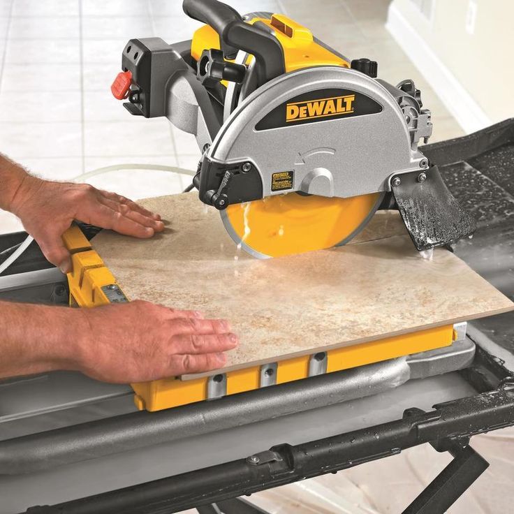 DEWALT 10-in 15-Amp Wet Tabletop Sliding Table Tile Saw