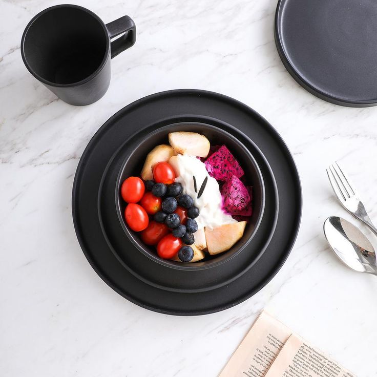 32-Piece Modern Black Matte Stoneware Dinnerware Set (Set for 8)