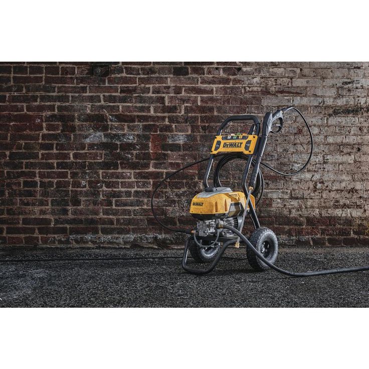 DEWALT 2400 PSI 1.1 GPM Cold Water Electric Pressure Washer
