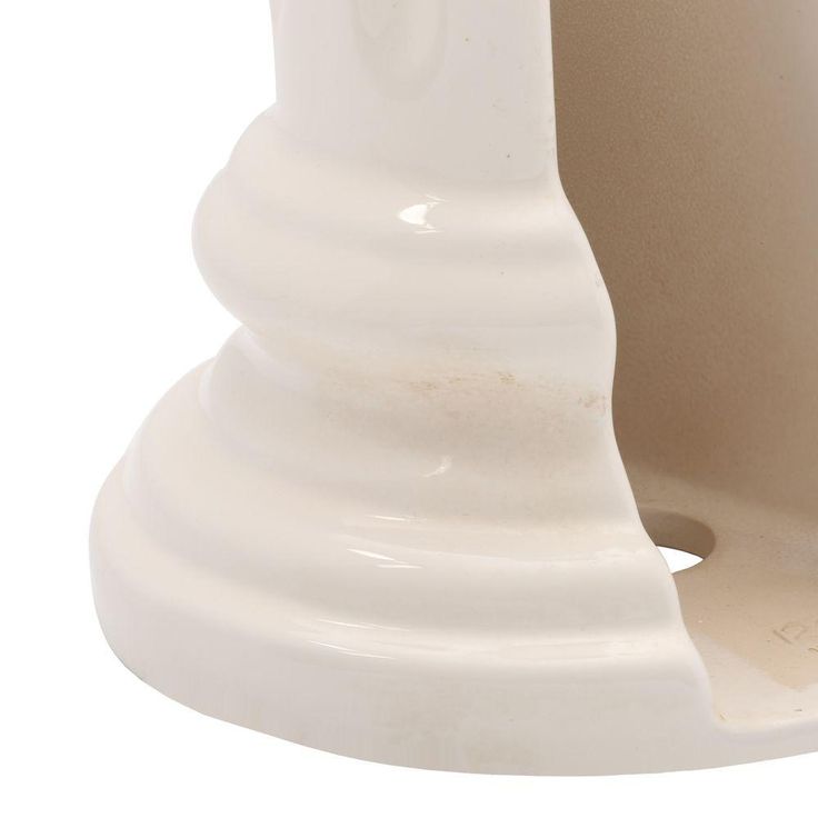 Elizabethan Classics Aberdeen Pedestal Only in Bisque