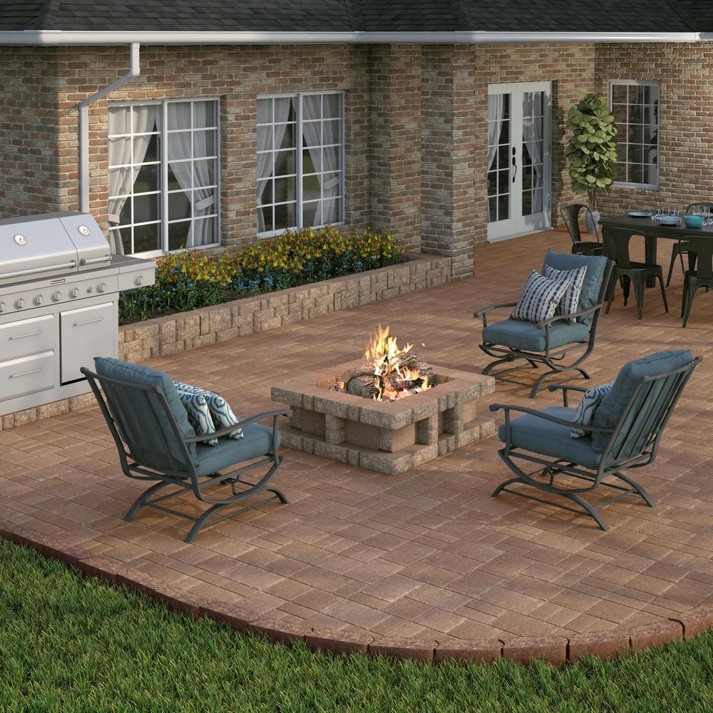 Pavestone SplitRock Medium 3.5 in. x 7 in. x 7 in. Winter Blend Concrete Garden Wall Block (144 Pcs. / 24.5 Face ft. / Pallet)