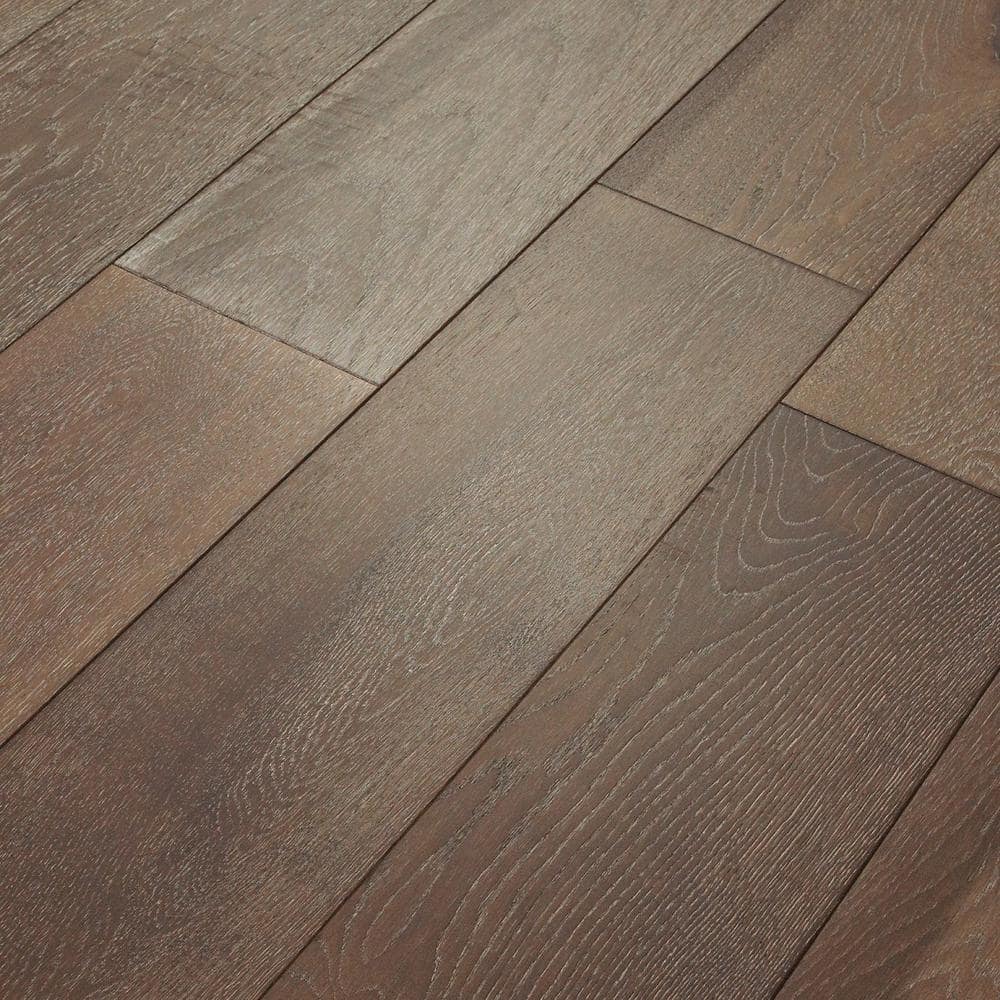 Shaw Richmond Earthen White Oak 9/16 in. T X 7.5 in. W Tongue and Groove Engineered Hardwood Flooring (31.09 sq.ft./case)