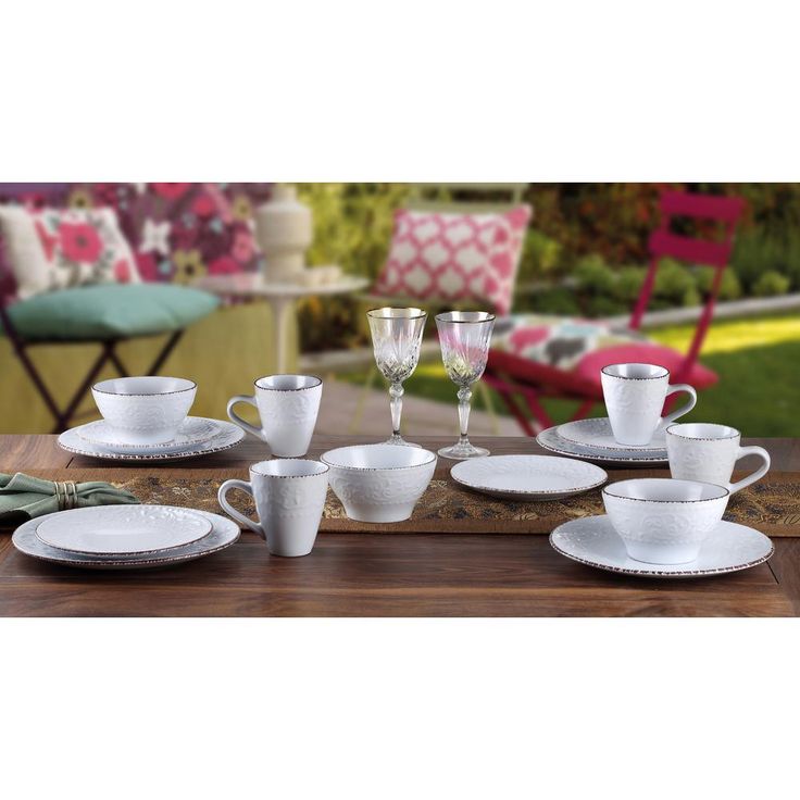 16-Piece Lorren Home Stoneware Scroll Dinnerware Set-White