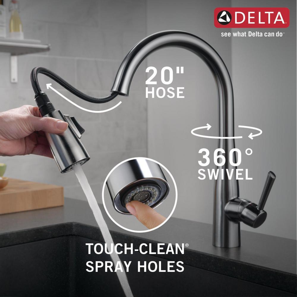 Essa Single-Handle Pull-Down Sprayer Kitchen Faucet with MagnaTite Docking in Arctic Stainless - Super Arbor