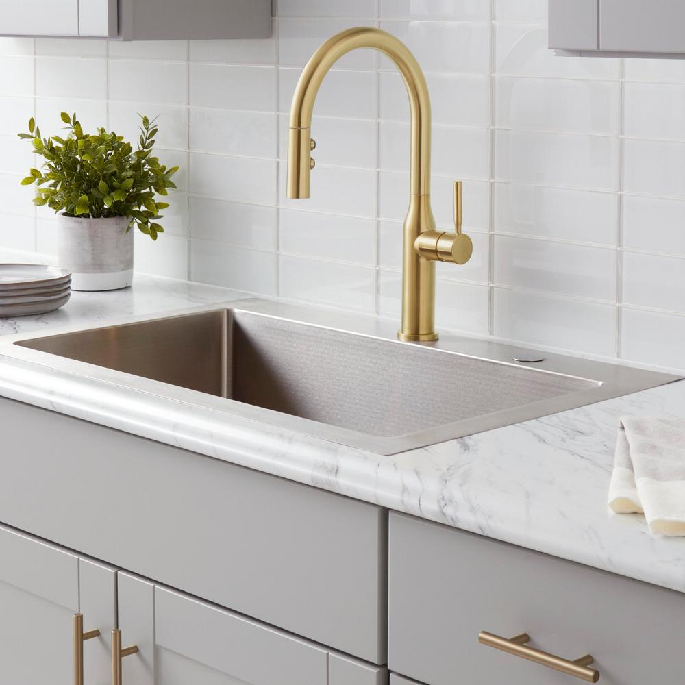 Upson Single-Handle Pull-Down Sprayer Kitchen Faucet in Matte Gold - Super Arbor