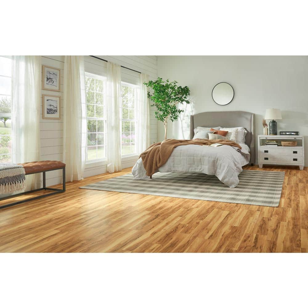 Pergo XP Ellwood Maple 10 mm T x 7.4 in. W Laminate Wood Flooring (19.63 sqft/case)