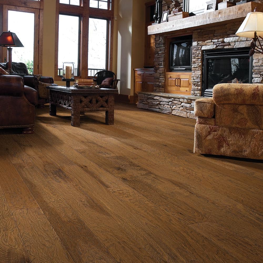 Shaw Western Espresso Hickory 3/8 in. T X 5 in. W Click-Lock Scraped Engineered Hardwood Flooring (29.49 sq.ft./case)
