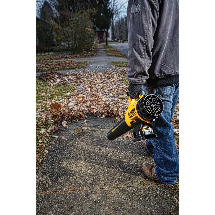 DEWALT 90 MPH 400 CFM 20V MAX Cordless Handheld Leaf Blower with (1) 5.0Ah Battery, Charger & Bonus Hedge Trimmer Included