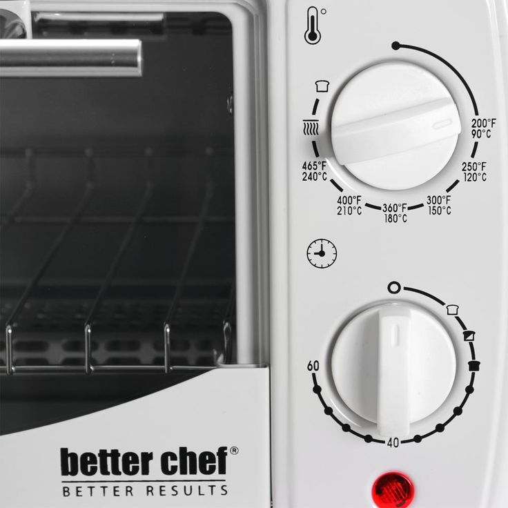 700-Watt 4-Slice White Toaster Oven Broiler