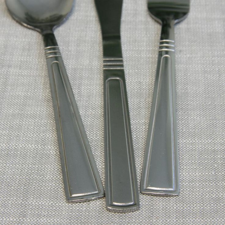 Astonshire 45-Piece Flatware Set (Service for 8)