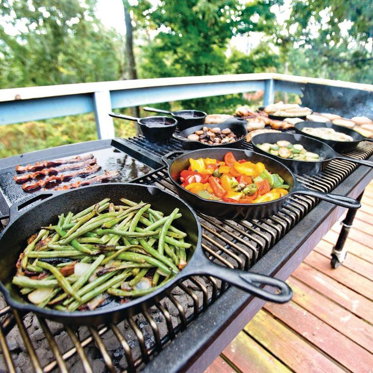 10.25 in. Cast Iron Skillet in Black with Pour Spout