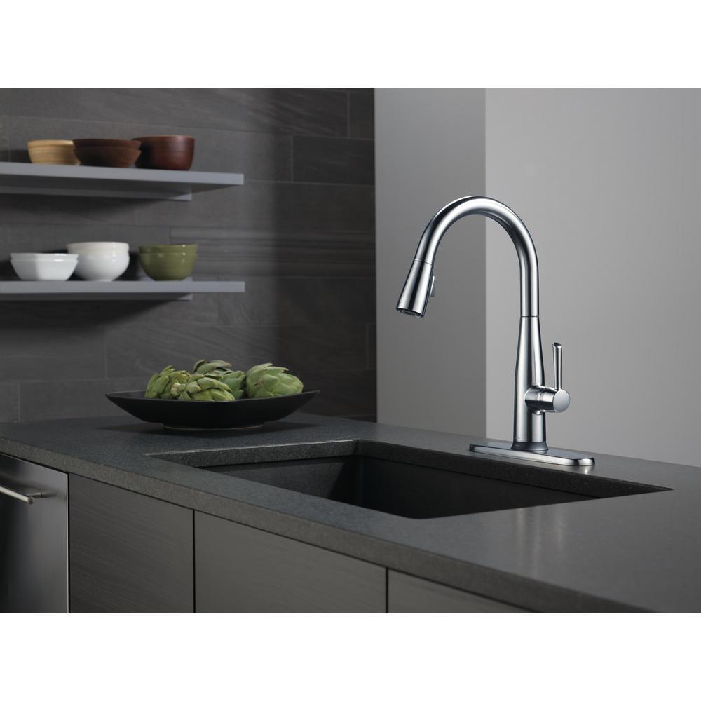 Essa Touch2O Technology Single-Handle Pull-Down Sprayer Kitchen Faucet with MagnaTite Docking in Arctic Stainless - Super Arbor