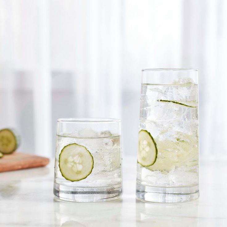 Cabos 16-Piece Clear Glass Drinkware Set
