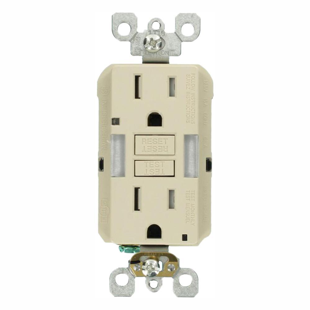 15 Amp Self-Test SmartlockPro Combo Duplex Guide Light and Tamper Resistant GFCI Outlet, White - Super Arbor