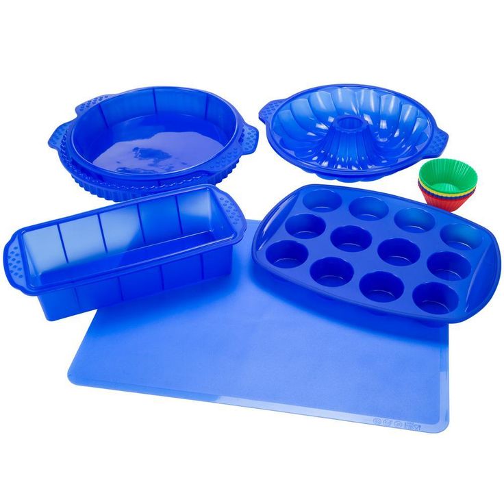 18-Piece Red Assorted Silicone Bakeware Set