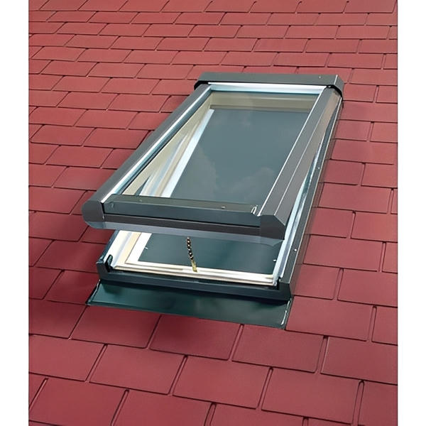 Venting Deck-Mounted Skylight image 3