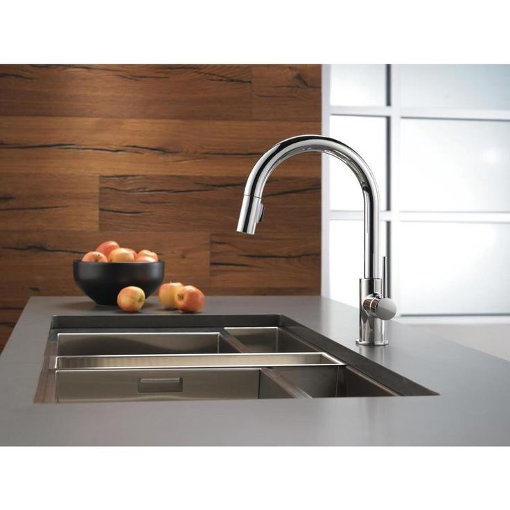 Delta Trinsic Chrome 1-Handle Deck-Mount Pull-Down Handle Kitchen Faucet