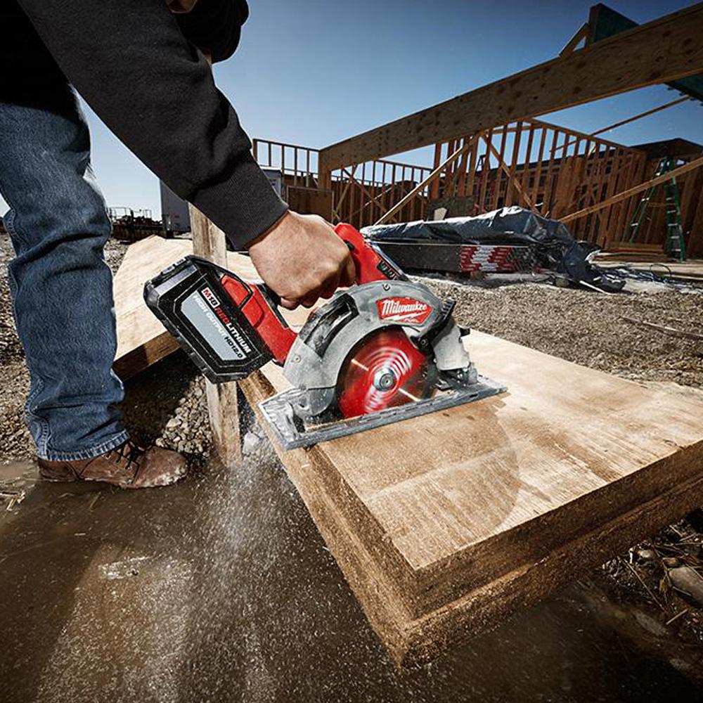 M18 FUEL 18-Volt Lithium-Ion Cordless 7-1/4 in. Circular Saw W/ HIGH OUTPUT XC 8.0Ah Battery - Super Arbor