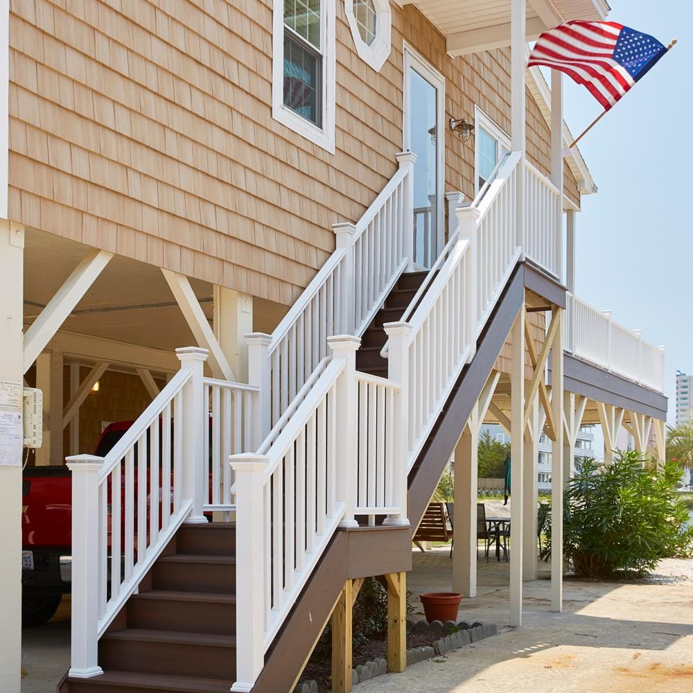 Fiberon 36 in. x 3.5 in. ArmorGuard Regency White Composite Stair Railing Kit