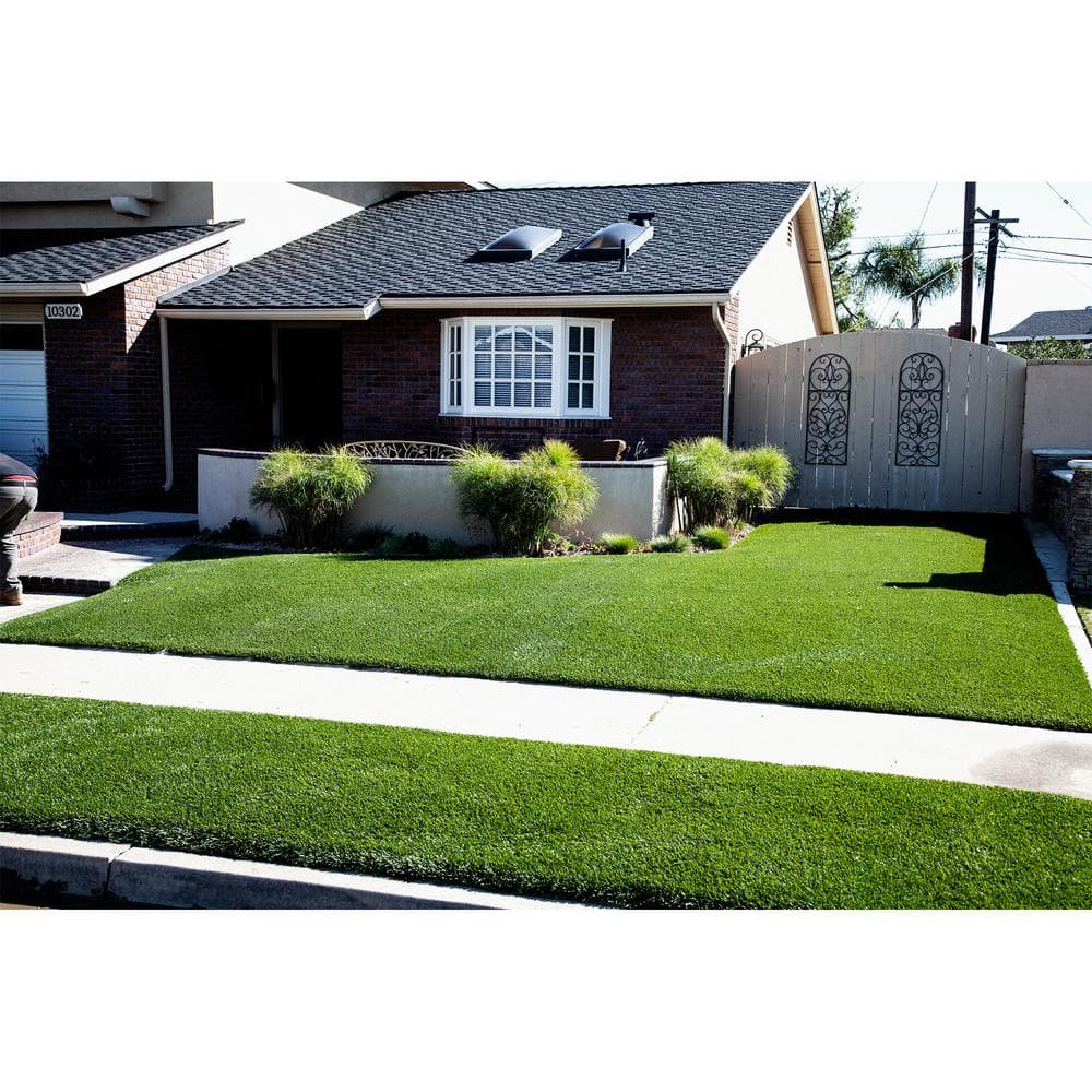NATCO HOME 46 oz. Kentucky 15 ft. Wide x Cut to Length Field/Olive Green Artificial Grass