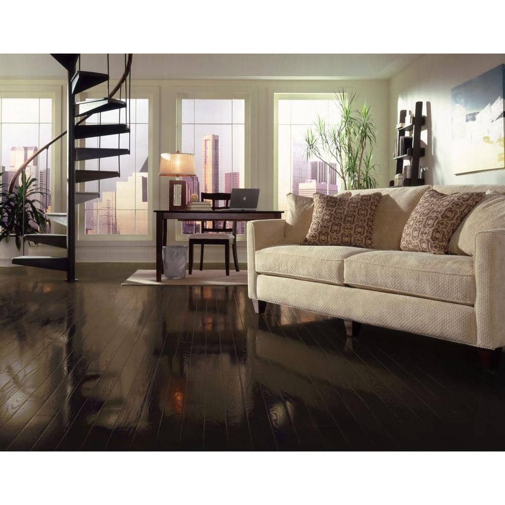 Bruce American Originals Flint Oak 3/4 in. T x 5 in. W Smooth Solid Hardwood Flooring (23.5 sq.ft./ctn)