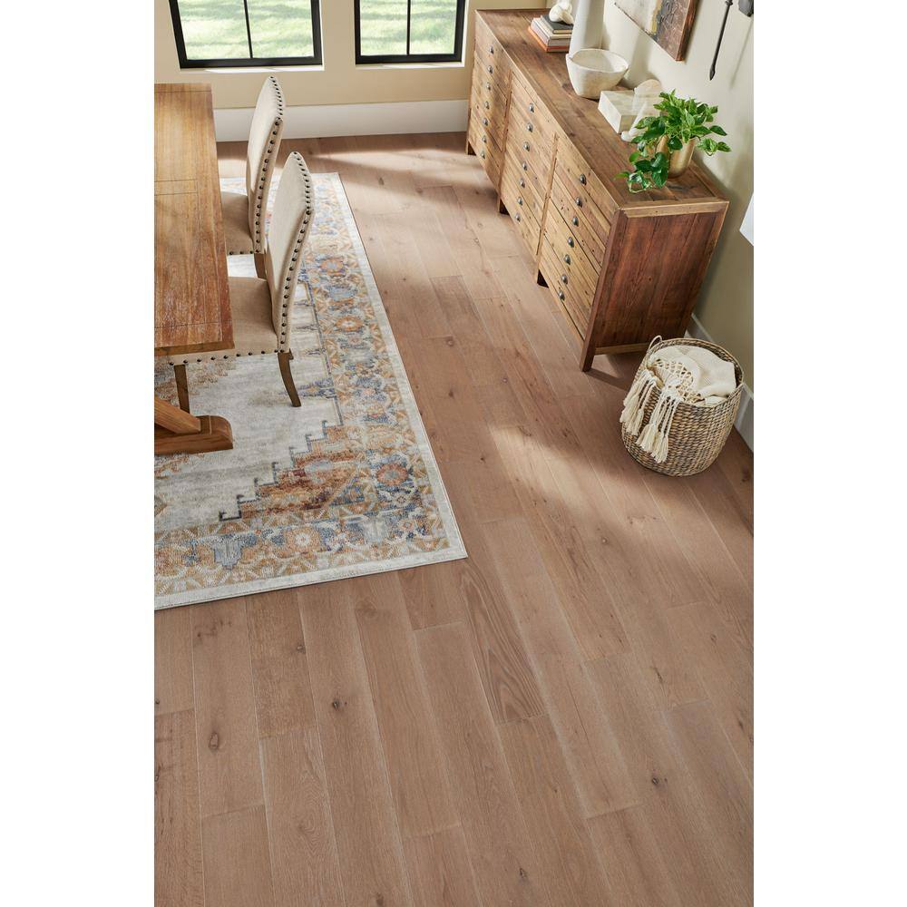 Pergo Defense+ Glen Canyon Oak 3/8 in. T x 7.5 in. W Click Lock W Brushed Engineered Hardwood Flooring (1104.3 sq.ft./pallet)