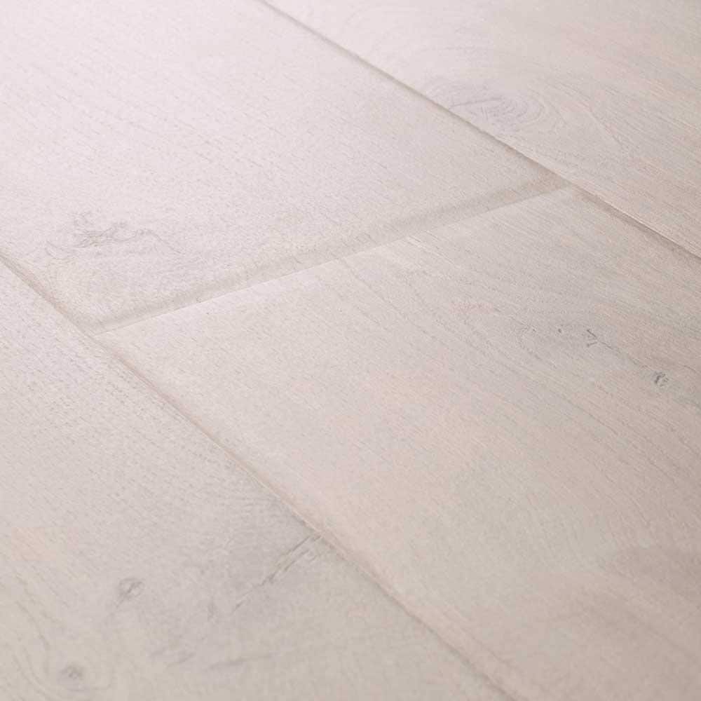 Pergo Outlast+ Graceland Oak 12 mm T x 7.4 in. W Waterproof Laminate Wood Flooring (16.93 sqft/case)