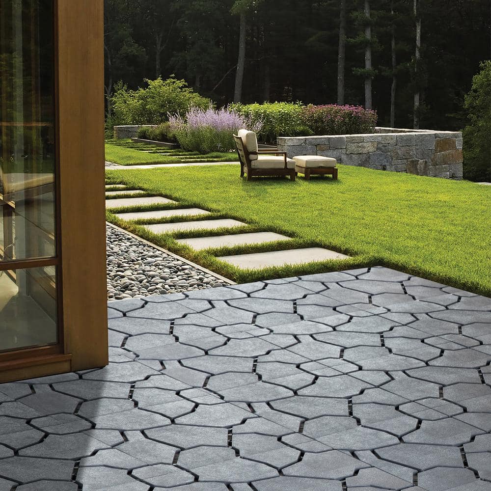 Gardenised Gray Plastic Garden Path Track Interlocking Stone Look Design Pathway Tile Floor Paver (Pack of 4)