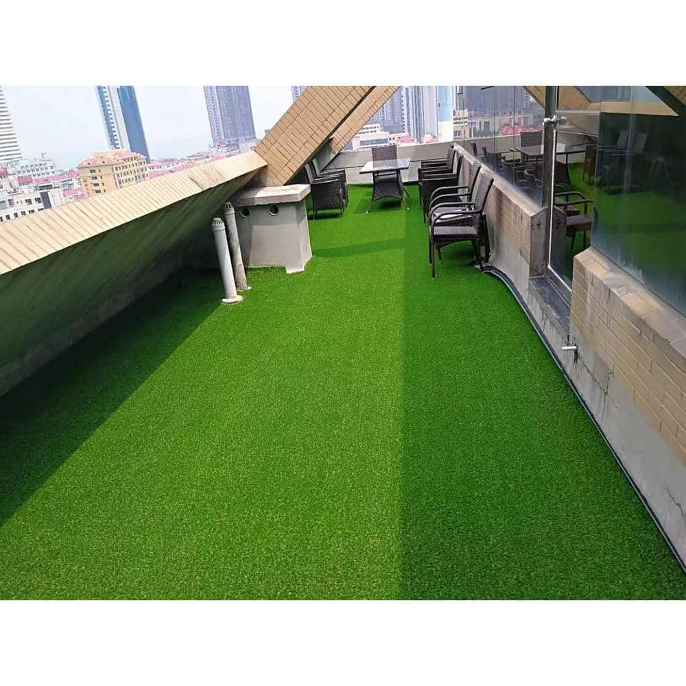 Huluwat 4 ft. x 10 ft. Green Thick Realistic Artificial Grass Rug, 1.38" Pile Height