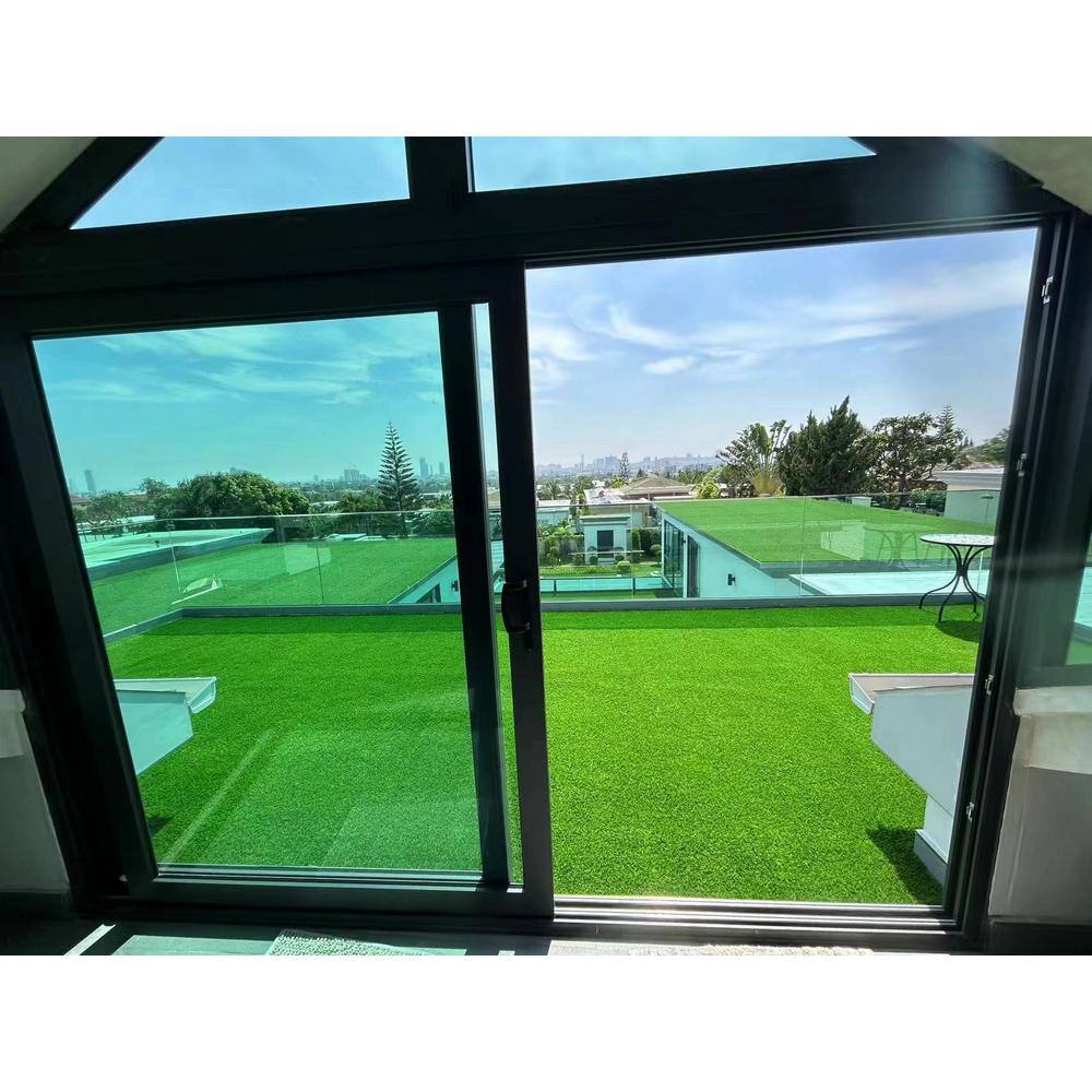 Huluwat 4 ft. x 10 ft. Green Thick Realistic Artificial Grass Rug, 1.38" Pile Height