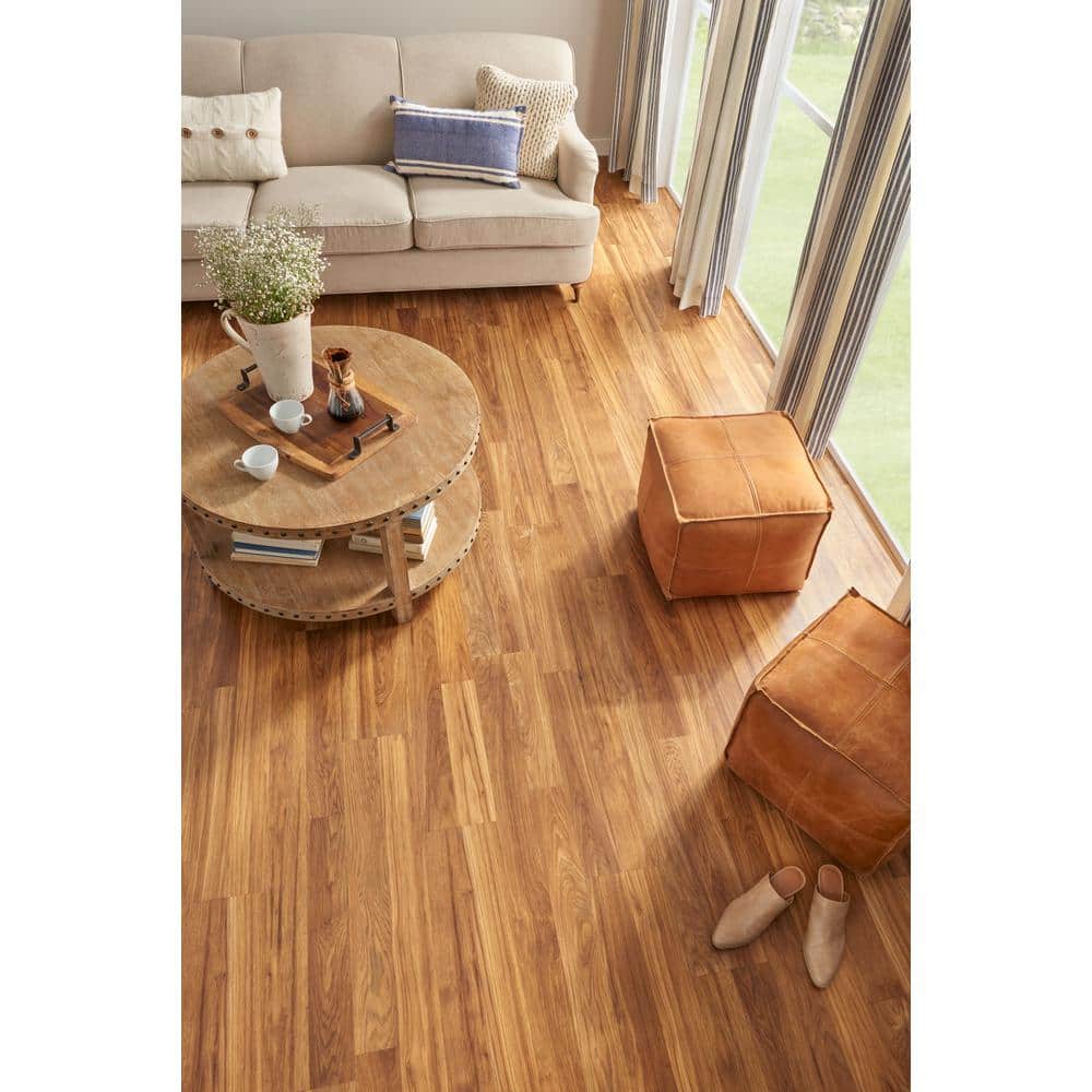 Pergo XP Groveport Hickory 10 mm T x 7.4 in. W Laminate Wood Flooring (19.63 sqft/case)