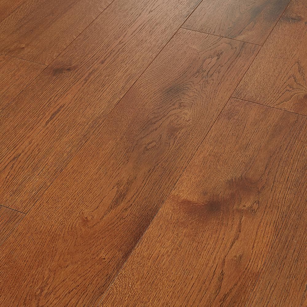 Pergo Defense+ Hales Oak 3/8 in. T x 7.5 in. W Click Lock Distressed Engineered Hardwood Flooring (1104.3 sq.ft./pallet)