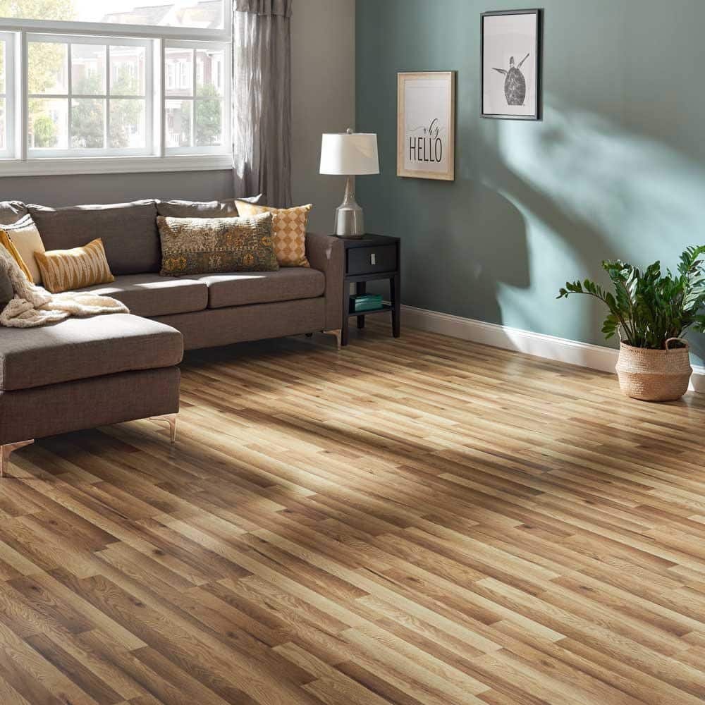 Pergo XP Haley Oak 10 mm T x 7.4 in. W Laminate Wood Flooring (19.63 sqft/case)