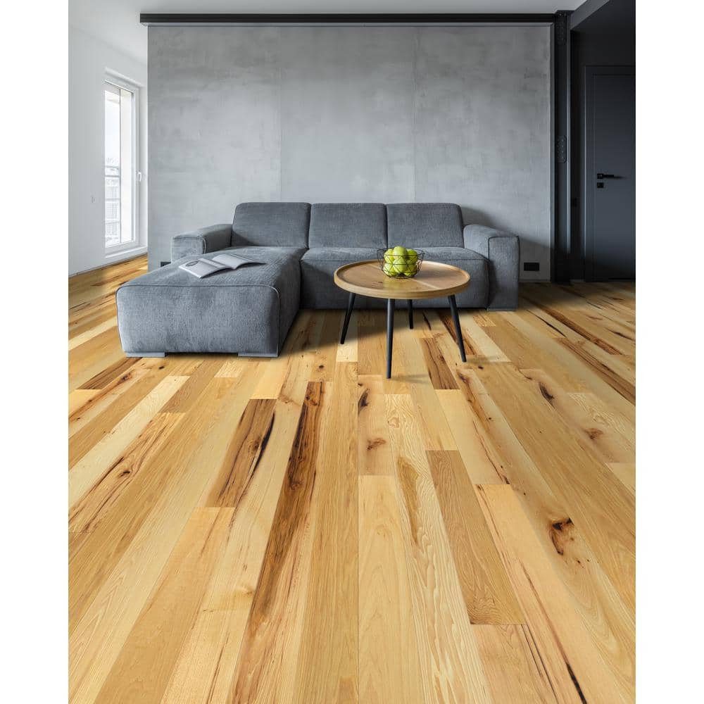 CENTURY FLOORING Hickory Natural 3/4 in. W T x 3.25 in. W Solid Hardwood Flooring (27.00 sq.ft./case)