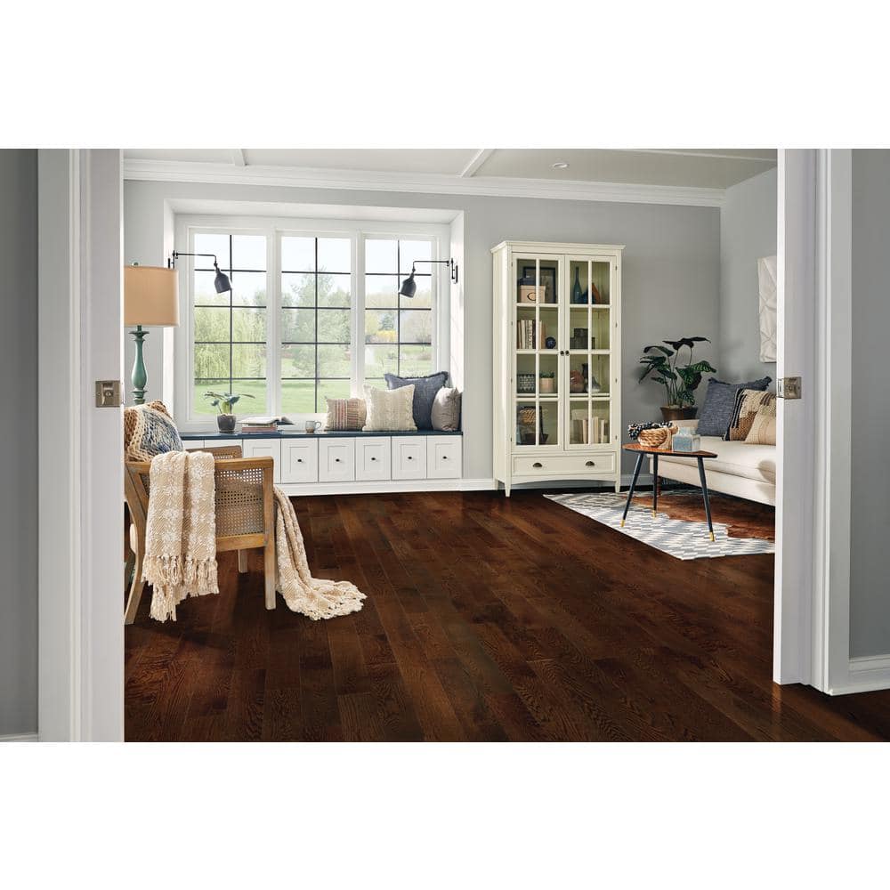 Bruce Plano Mocha Oak 3/4 in. T x 5 in. W Smooth Solid Hardwood Flooring (23.5 sq.ft./ctn)
