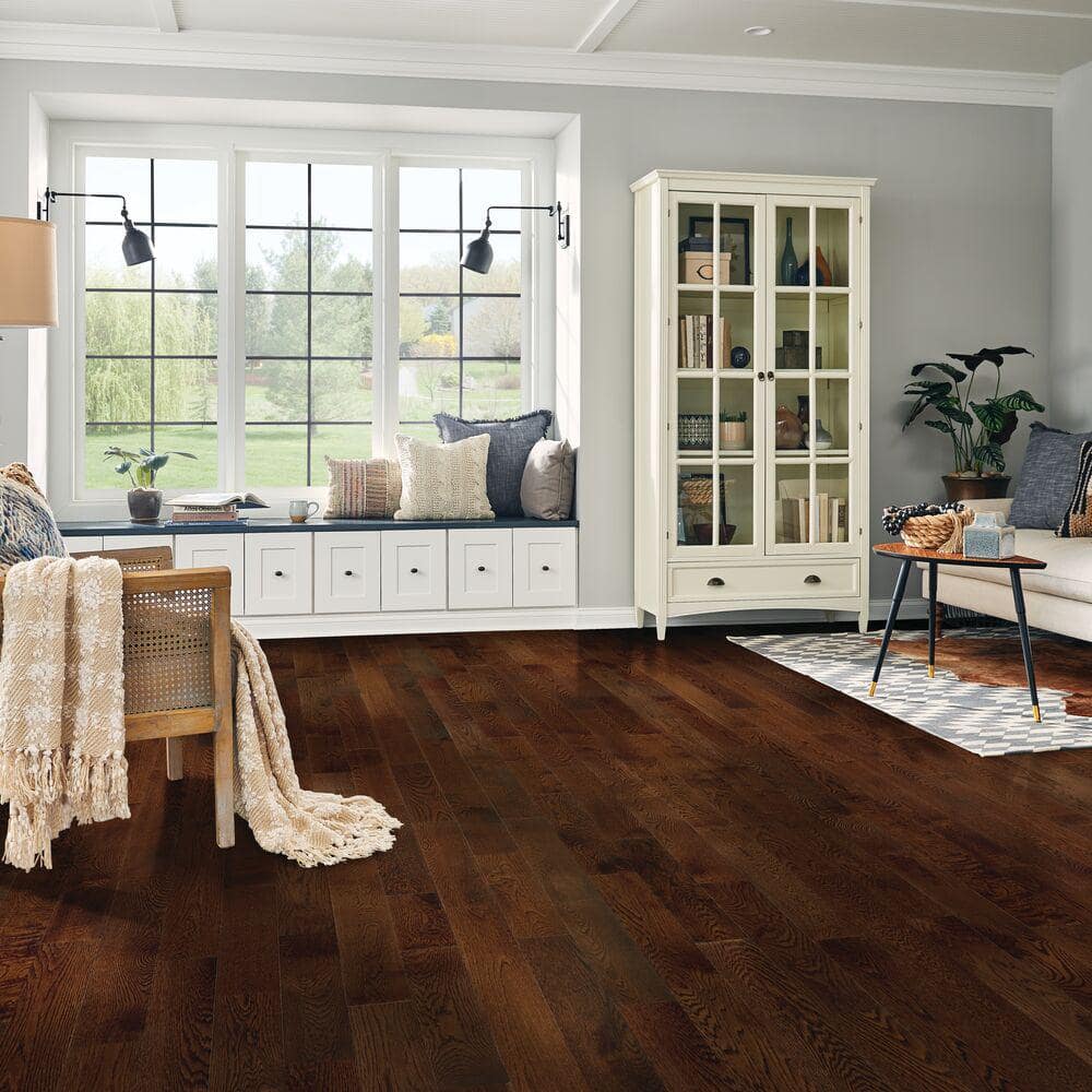 Bruce Plano Mocha Oak 3/4 in. T x 5 in. W Smooth Solid Hardwood Flooring (23.5 sq.ft./ctn)