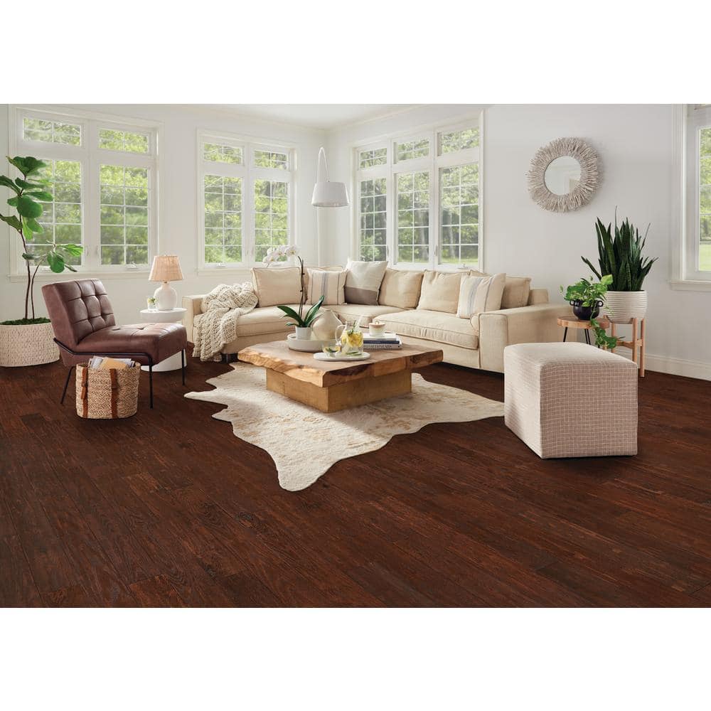 Bruce American Vintage Highland Trail Oak 3/4 in. T x 5 in. W Scraped Solid Hardwood Flooring (23.5 sq.ft./ctn)