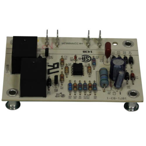 Carrier HK32AA002 temperature controller - front view (Product Type: Temperature Controller)