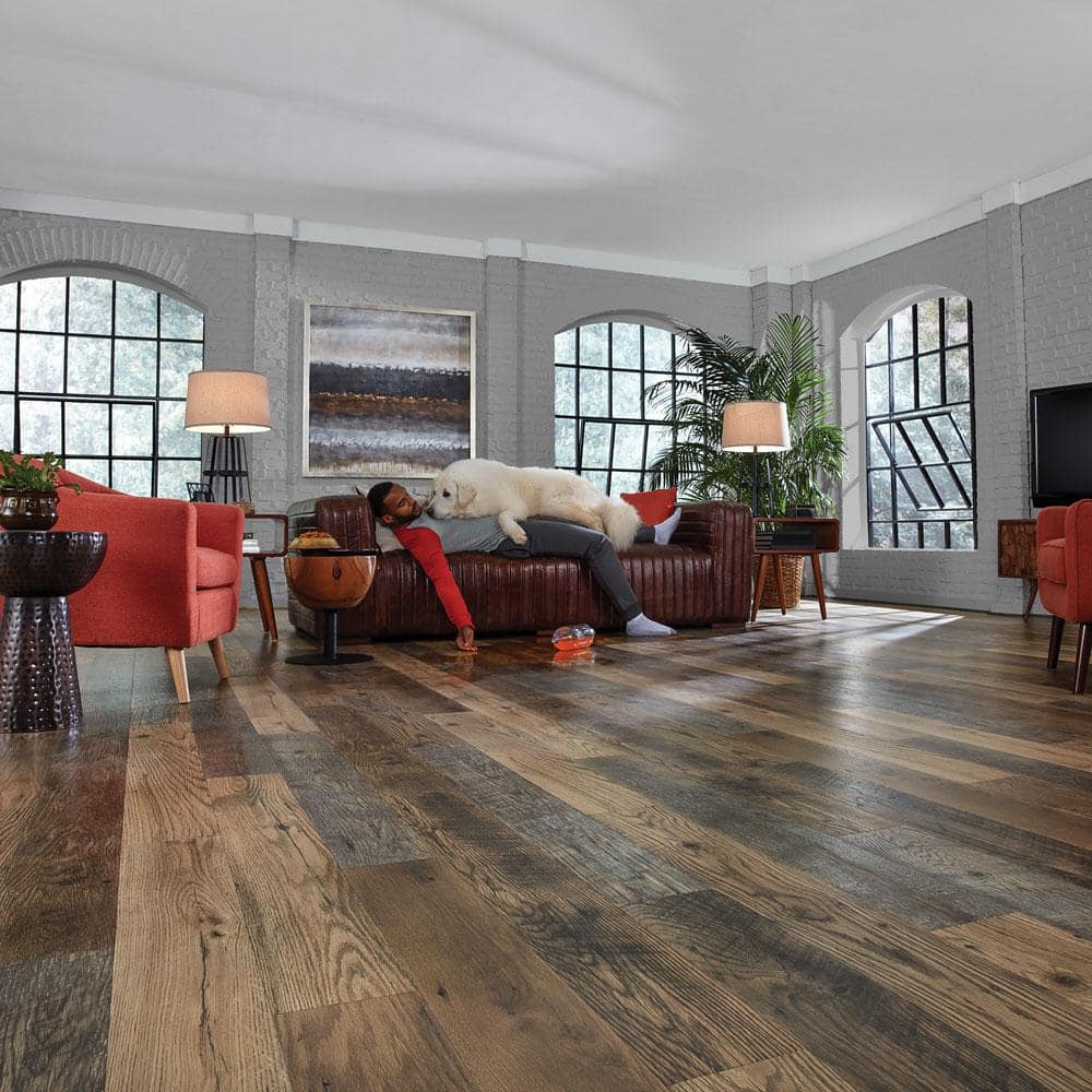 Pergo Outlast+ Honeysuckle Oak 12 mm T x 6.1 in. W Waterproof Laminate Wood Flooring (16.12 sqft/case)