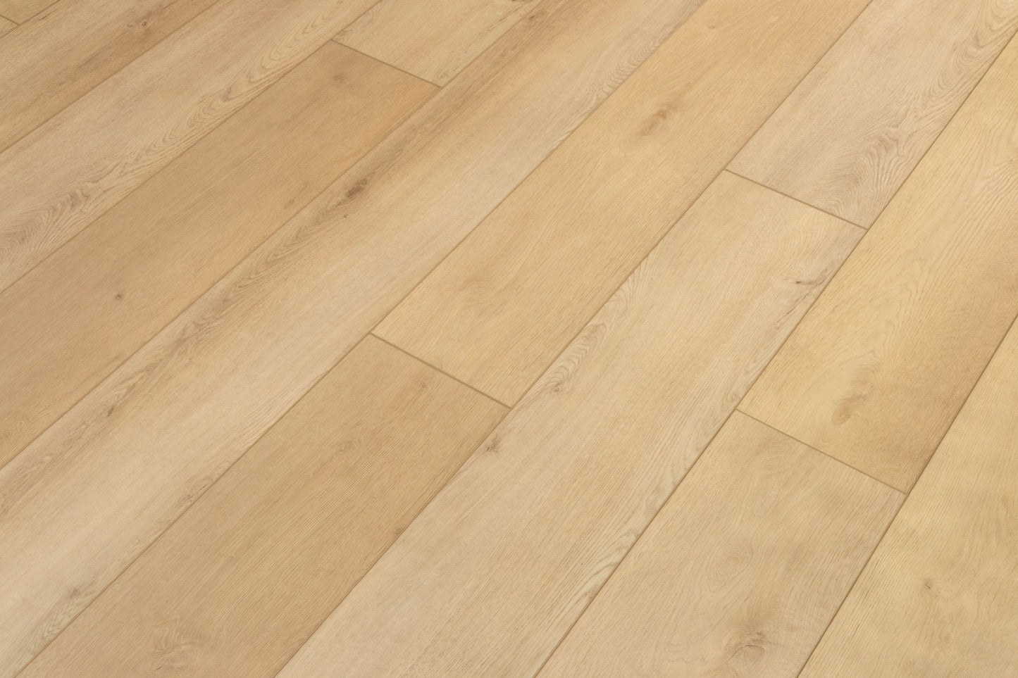 CALI Vinyl Longboards Sandbar Oak 9-in W x 8-mm T Waterproof Luxury Vinyl Plank Flooring, 26.62-sq ft/Box