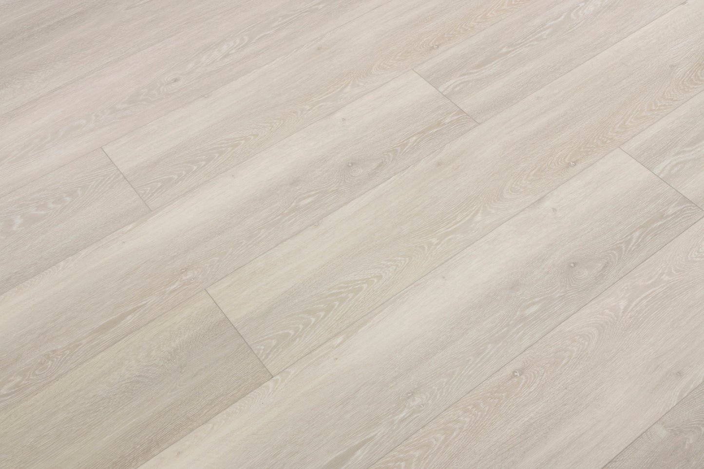 CALI Longboards Vinyl Pro Whitewater Oak 9-in W x 8-mm T Waterproof Interlocking Luxury Vinyl Plank Flooring, 26.62-sq ft/Case