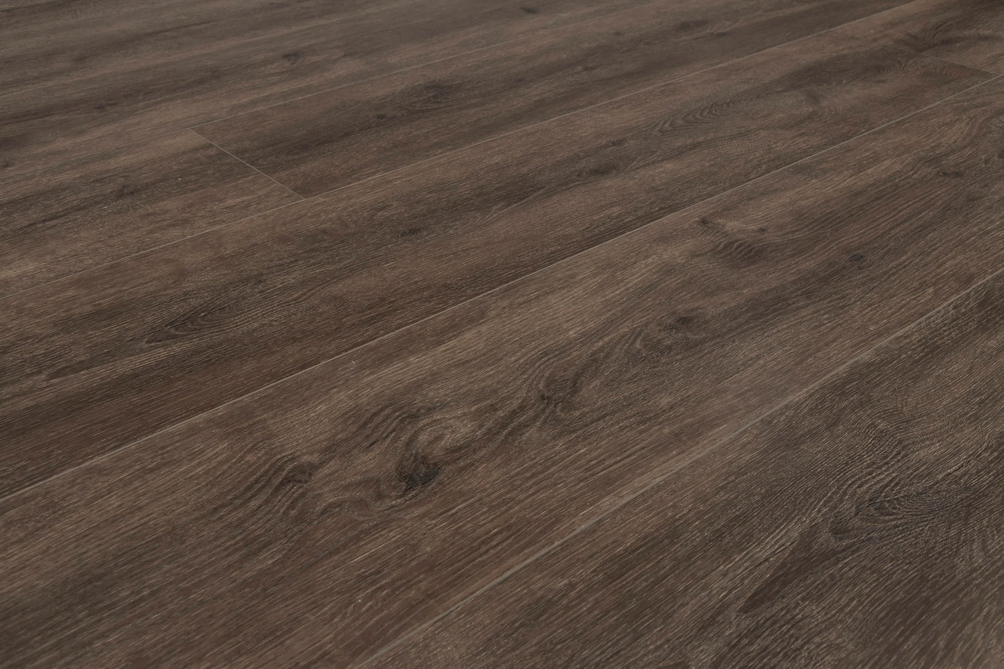 CALI Longboards Vinyl Pro Offshore Oak 9-in Wide x 8-mm Thick Waterproof Interlocking Luxury Vinyl Plank Flooring (26.62-sq ft)