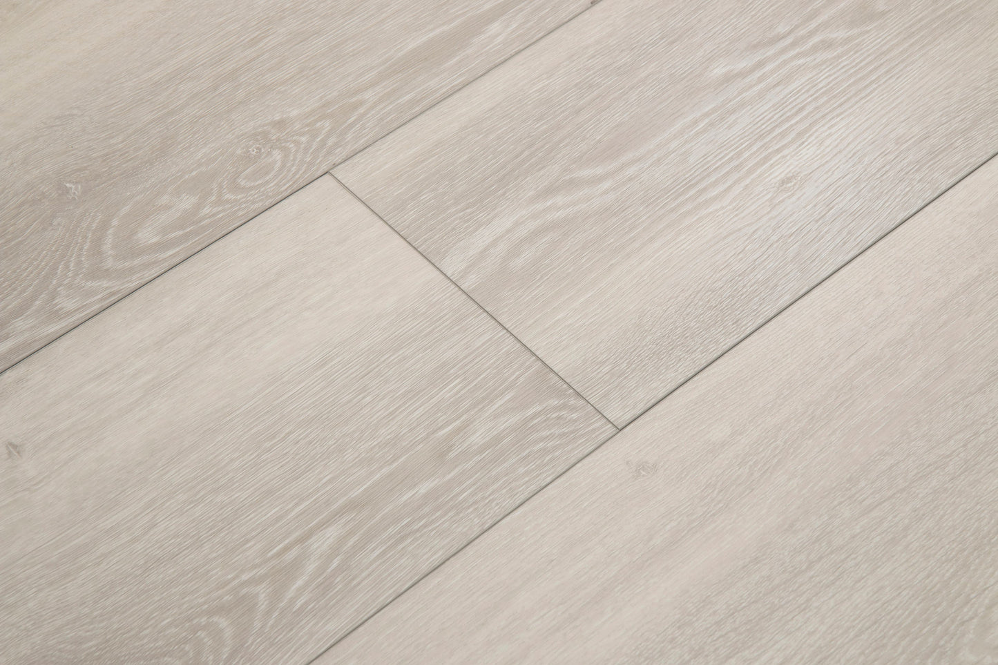 CALI Longboards Vinyl Pro Whitewater Oak 9-in Wide x 8-mm Thick Waterproof Interlocking Luxury Vinyl Plank Flooring (26.62-sq ft)