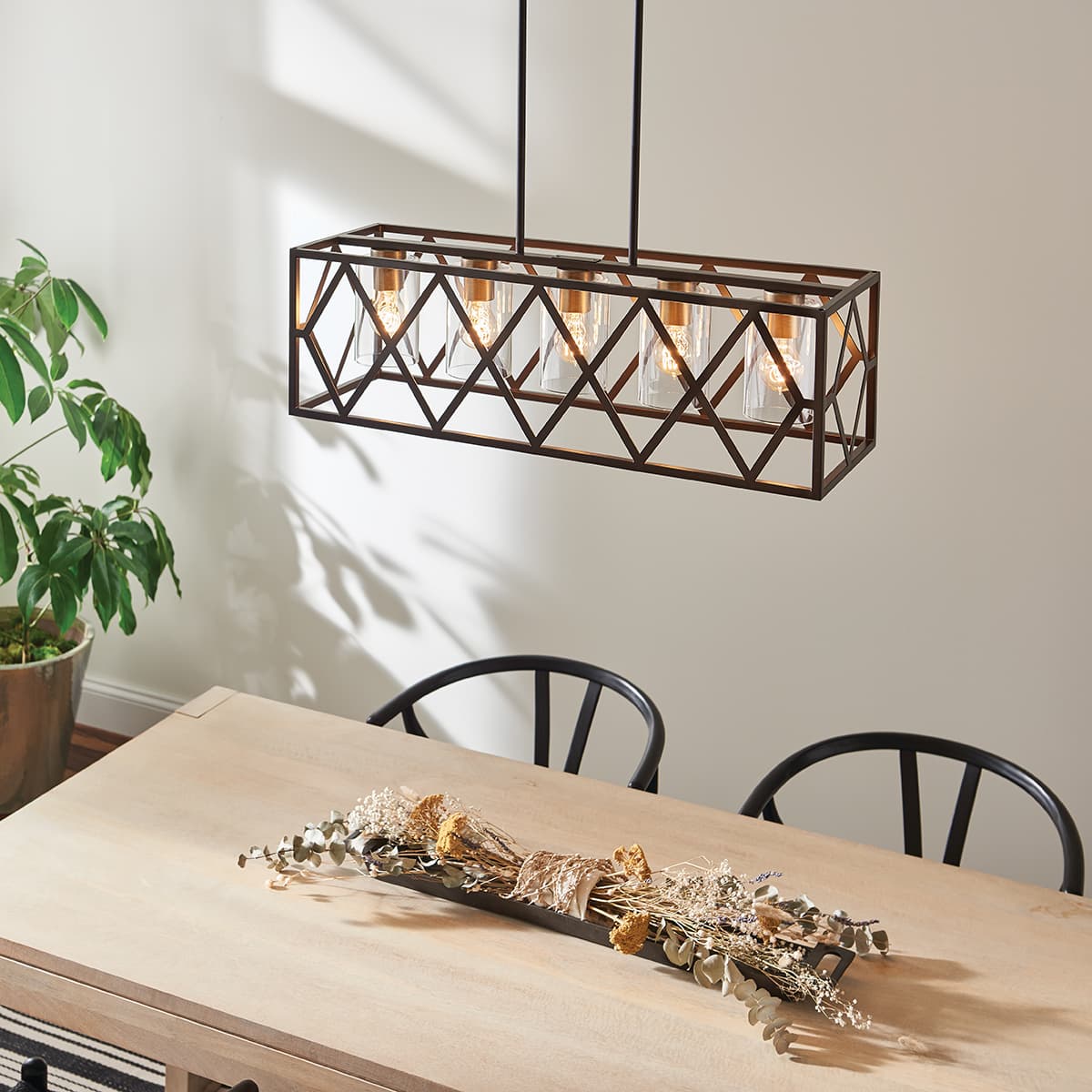 Kichler Solander Olde Bronze Transitional Clear Glass 5-Light Linear Pendant (31.94" L x 10" W x 10.75" H)